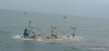 ಅರಬ್ಬಿ ಸಮುದ್ರದಲ್ಲಿ ಮುಳುಗಿದ ಸರಕು ಸಾಗಣೆ ಹಡಗು; ತೈಲ ಸೋರಿಕೆ ಆತಂಕ