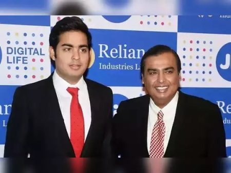Breaking news: ಮುಕೇಶ್ ರಾಜೀನಾಮೆ, ರಿಲಯನ್ಸ್ ಜಿಯೋ ನೂತನ ಮುಖ್ಯಸ್ಥ ಆಕಾಶ್ ಅಂಬಾನಿ