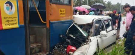 ಬೈಂದೂರು: ಬಸ್ಗೆ ಕಾರು ಡಿಕ್ಕಿ- ಮೂವರಿಗೆ ಗಾಯ