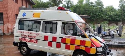 ಶಿರೂರು: ಟೋಲ್ ಗೇಟ್ನ ಕಂಬಕ್ಕೆ ಗುದ್ದಿದ ಆ್ಯಂಬುಲೆನ್ಸ್ – ಮೂವರು ಮೃತ್ಯು, ಓರ್ವ ಗಂಭೀರ