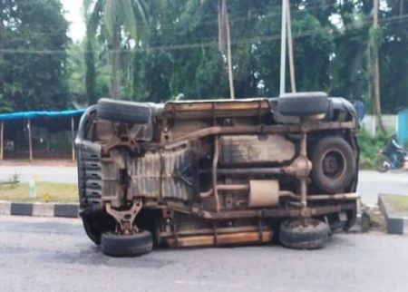 ಮುಲ್ಕಿ: ಸ್ಕಾರ್ಪಿಯೋ ಪಲ್ಟಿ ಪ್ರಯಾಣಿಕರು ಪಾರು