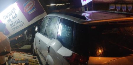 ಉಡುಪಿ: ಚಾಲಕನ ನಿಯಂತ್ರಣ ತಪ್ಪಿ ಹೊಟೇಲ್ ಗೆ ನುಗ್ಗಿದ ಕಾರು