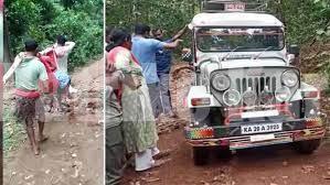 ಕಡಬ: ಅನಾರೋಗ್ಯ ಪೀಡಿತ ವೃದ್ಧೆಯನ್ನು ಹೊತ್ತುಕೊಂಡು ಹೋದ ಮನೆಯಿಂದ ಜೀಪಿನಲ್ಲಿ ಅಡಿಕೆ ಸಾಗಾಟ!