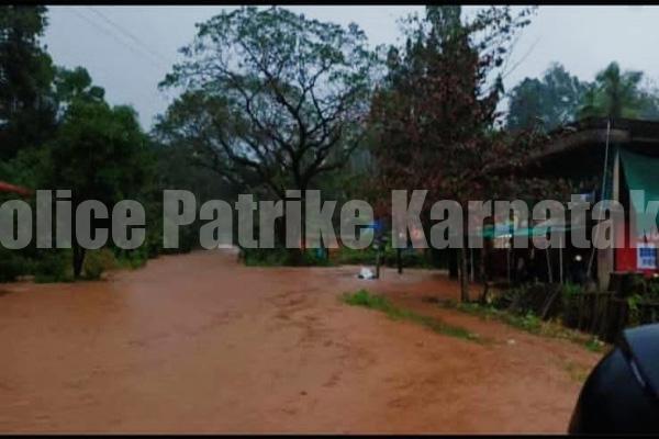 ಭೀಕರ ಮಳೆ – ಸುಳ್ಯ, ಕಡಬ ತಾಲೂಕಿನ ಶಾಲಾ ಕಾಲೇಜಿಗೆ ಇಂದು ರಜೆ