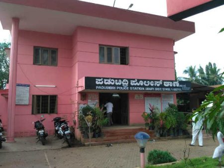 ಮದುವೆಯಾಗುವುದಾಗಿ ನಂಬಿಸಿಚಿನ್ನಾಭರಣ ಪಡೆದು ಮೋಸ