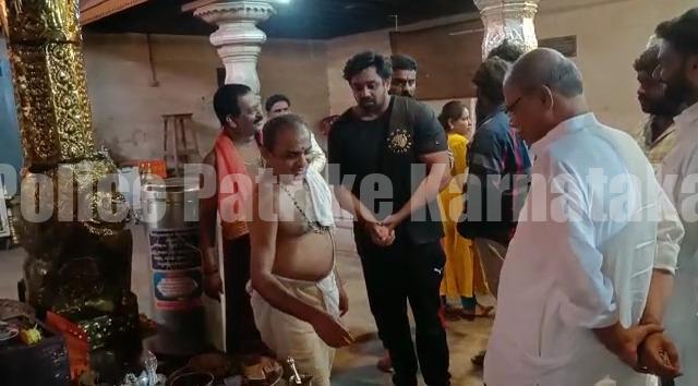 ಬಪ್ಪನಾಡು ದೇವಸ್ಥಾನಕ್ಕೆ ಚಲನಚಿತ್ರ ನಟ ಧ್ರುವ ಸರ್ಜಾ ಭೇಟಿ