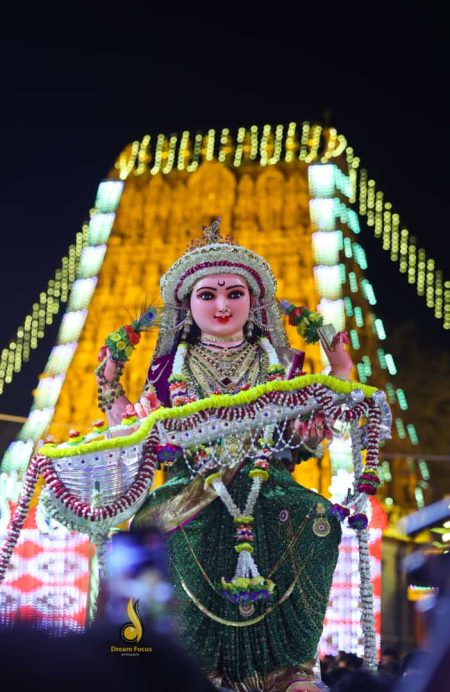 ಮಂಗಳೂರು: ವೈಭವದ ದಸರಾ ಶೊಭಾಯಾತ್ರೆ- ಕಣ್ಮನ ಸೆಳೆದ ಟ್ಯಾಬ್ಲೊಗಳು