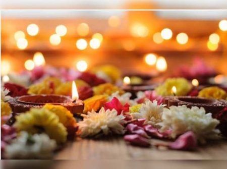 ನಾಡಿನೆಲ್ಲೆಡೆ ಇಂದು ದೀಪಾವಳಿ ಹಬ್ಬದ ಸಂಭ್ರಮ