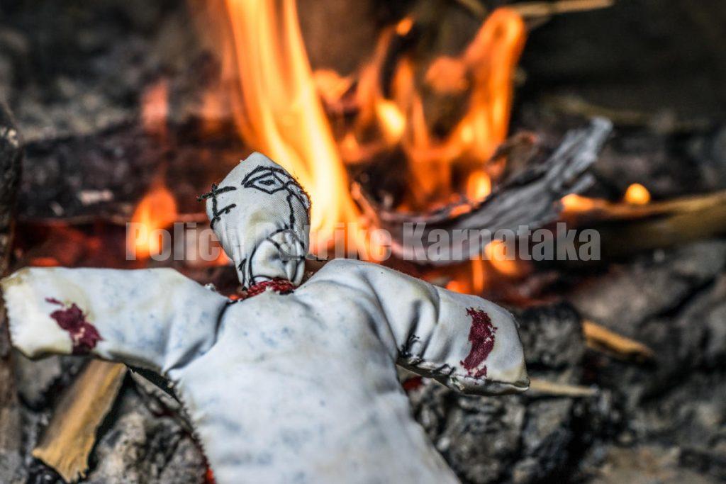 ಕೇರಳದಲ್ಲಿ ಆರ್ಥಿಕ ಲಾಭಕ್ಕಾಗಿ ‘ನರಬಲಿ’ : ಇಬ್ಬರು ಮಹಿಳೆಯನ್ನು ತುಂಡು ತುಂಡಾಗಿ ಕತ್ತರಿಸಿ ಹೂತಾಕಿದ ದಂಪತಿ