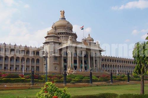 BREAKING NEWS : ವಿಧಾನಸೌಧಕ್ಕೆ ಬಾಂಬ್ ಬೆದರಿಕೆ ಕರೆ : ಆರೋಪಿ ಅರೆಸ್ಟ್