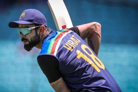 ಟಿ20 ವಿಶ್ವಕಪ್ ಇತಿಹಾಸದಲ್ಲಿ ಹೊಸ ದಾಖಲೆ ಬರೆದ ಕೊಹ್ಲಿ