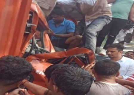 ಸುಳ್ಯ: ಲಾರಿ, ಬಸ್ ನಡುವೆ ಅಪಘಾತ- ರಾಡ್ ತುಂಡರಿಸಿ ಚಾಲಕನ ಹೊರಗೆಳೆದ ಸ್ಥಳೀಯರು