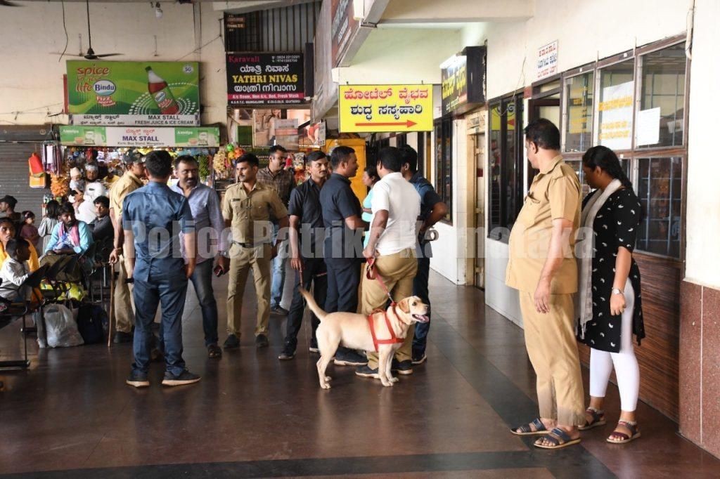 ಮಂಗಳೂರು: ಕುಕ್ಕರ್ ಬಾಂಬ್ ಸ್ಫೋಟದ ಬೆನ್ನಲ್ಲೇ KSRTC ಬಸ್ ಸ್ಟ್ಯಾಂಡ್ ನಲ್ಲಿ ಭೀತಿ ಸೃಷ್ಟಿಸಿದ ಬ್ಯಾಗ್; ಮುಂದೇನಾಯ್ತು ನೋಡಿ….