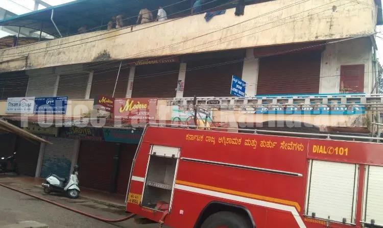 ಉಡುಪಿ: ಬಸ್ ನಿಲ್ದಾಣದ ಬಳಿ ಇರುವ ಹೊಟೇಲ್ ನಲ್ಲಿ ಬೆಂಕಿ ಅವಘಡ