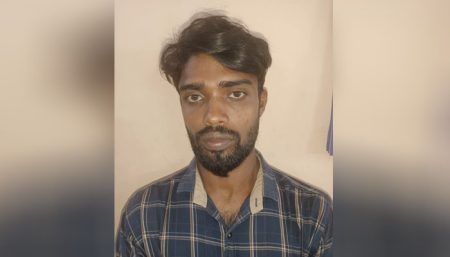 ಬಸ್ ನಲ್ಲಿ ಪ್ಯಾಂಟ್’ನ ಜಿಪ್ ತೆಗೆದು ವೈದ್ಯೆಯ ಮುಂದೆ ಅಸಭ್ಯ ವರ್ತನೆ: ಬಸ್ ಕ್ಲೀನರ್ ಅರೆಸ್ಟ್