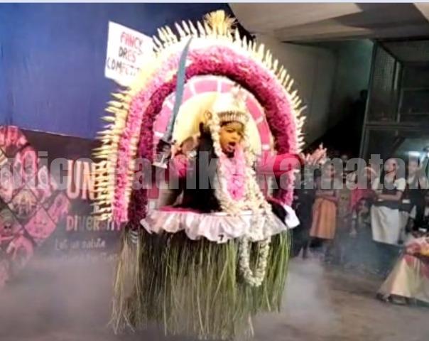 ‘ಕಾಂತಾರ’ ಎಫೆಕ್ಟ್ ; ಛದ್ಮವೇಷದಲ್ಲೂ ದೈವಾರಾಧನೆ-ತೀವ್ರ ಆಕ್ರೋಶ