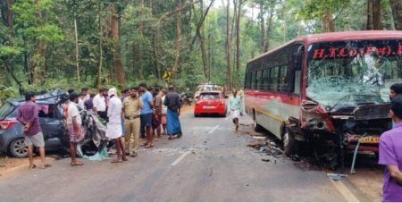 ಕಾರ್ಕಳದಲ್ಲಿ ಬೆಳ್ಳಂಬೆಳಗ್ಗೆ ಭೀಕರ ಅಪಘಾತ: ಬಸ್ -ಕಾರ್ ಮುಖಾಮುಖಿ ಡಿಕ್ಕಿ