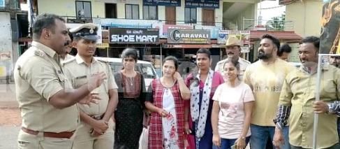 ಕಾಪು : ಹೆಚ್ಚುತ್ತಿರುವ ಅಪಘಾತ, ಪೊಲೀಸರಿಂದ ಸೂಚನಾ ಫಲಕ ಅಳವಡಿಕೆ