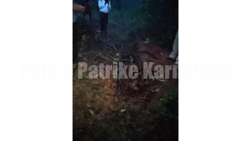 ಬೆಳ್ತಂಗಡಿ: ರಬ್ಬರ್ ತೋಟದಲ್ಲಿ ಸುಟ್ಟ ಸ್ಥಿತಿಯಲ್ಲಿ ಮೃತದೇಹ ಪತ್ತೆ..!