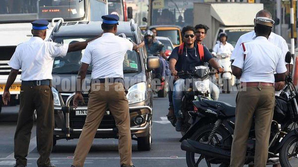 ಟ್ರಾಫಿಕ್ ಪೊಲೀಸರ ಎಡವಟ್ಟು: ಕಾರಿನಲ್ಲಿ ಸಹಪ್ರಯಾಣಿಕ ಹೆಲ್ಮೆಟ್ ಧರಿಸಿಲ್ಲವೆಂದು ದಂಡ…!