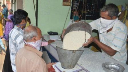 ಇನ್ಮುಂದೆ ಬಿಪಿಎಲ್ ಪಡಿತರ ಚೀಟಿಯ ಪ್ರತಿ ಸದಸ್ಯರಿಗೆ ತಲಾ 5 ಕೆಜಿ ಅಕ್ಕಿ ವಿತರಣೆ