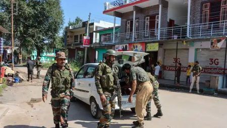 ಜಮ್ಮು , ಕಾಶ್ಮೀರದಲ್ಲಿ ಉಗ್ರರ ದಾಳಿಗೆ ನಾಲ್ವರು ಬಲಿ, ಹಲವರಿಗೆ ಗಾಯ