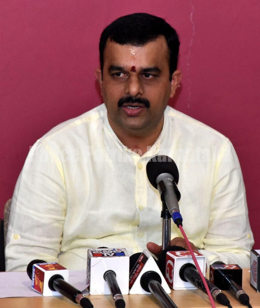 ಉಡುಪಿ : ರಾಜ್ಯ ಸರ್ಕಾರದಿಂದ ರೈತರಿಗೆ ಗುಡ್ ನ್ಯೂಸ್ : `ಕುಮ್ಕಿ ಜಮೀನು’ ಗುತ್ತಿಗೆ ನೀಡಲು ನಿರ್ಧಾರ!