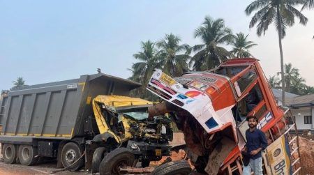 ಕಾಸರಗೋಡು: ಲಾರಿಗಳ ನಡುವೆ ಮುಖಾಮುಖಿ ಡಿಕ್ಕಿ ಇಬ್ಬರು ಚಾಲಕರು ಗಂಭೀರ