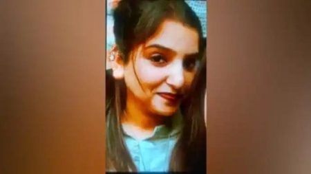 ಸ್ಕೂಟರ್ ನಲ್ಲಿ ತೆರಳುತ್ತಿದ್ದ ಮಹಿಳೆಗೆ ಗುಂಡಿಕ್ಕಿ ಹತ್ಯೆ..!