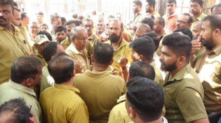 ಮಂಗಳೂರು: ಪೆಟ್ರೋಲ್ ರಿಕ್ಷಾ ಹಾಗೂ ಇ-ಆಟೋ ಚಾಲಕರ ನಡುವೆ ಗಲಾಟೆ