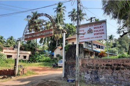 ಕ್ಷುಲ್ಲಕ ಕಾರಣಕ್ಕೆ ಚೂರಿ ಇರಿತ,ಆಸ್ಪತ್ರೆಗೆ ದಾಖಲು