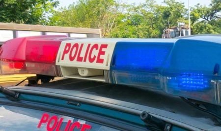 ಕುಂಬಳೆಯಲ್ಲಿ ಹೊಡೆದಾಟ:ಪೊಲೀಸರಿಂದ ಲಾಠಿ ಪ್ರಹಾರ