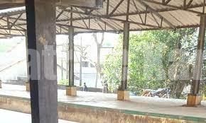 ಮೀನು ಮಾರುಕಟ್ಟೆಯಲ್ಲಿ ರಕ್ತದ ಮಡುವಿನಲ್ಲಿ ಪೊಲೀಸ್ ಕಾನ್ಸ್ಟೆಬಲ್ ಮೃತದೇಹ