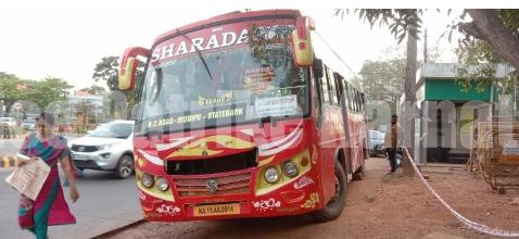 ಮಂಗಳೂರು: ಖಾಸಗಿ ಬಸ್ನಡಿಗೆ ಬಿದ್ದು ಮಗು ಸಾವು..!