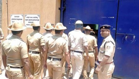 ಮಂಗಳೂರು: ಜಿಲ್ಲಾ ಕಾರಾಗೃಹಕ್ಕೆ ಪೊಲೀಸರಿಂದ ದಾಳಿ