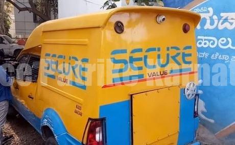 ಎಟಿಎಂಗೆ ಹಣ ತುಂಬುವ ವಾಹನ ಜಪ್ತಿ- ಹೆಚ್ಚುವರಿ 10 ಲಕ್ಷ ರೂ. ಪತ್ತೆ