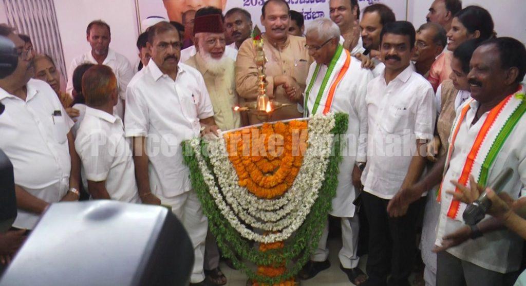 ಮಂಗಳೂರು: ಕಾಂಗ್ರೆಸ್ ಅಭ್ಯರ್ಥಿ ಜೆ.ಆರ್.ಲೋಬೊ ಅವರ ನೂತನ ಚುನಾವಣಾ ಕಚೇರಿ ಉದ್ಘಾಟನೆ