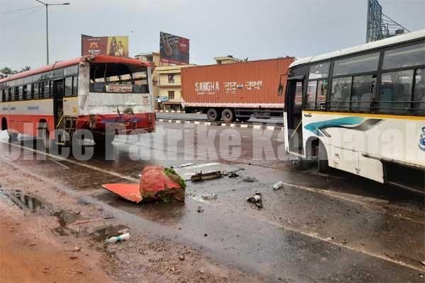 ಮಂಗಳೂರು: ಎರಡು ಬಸ್ಗಳ ನಡುವೆ ಅಪಘಾತ -30ಕ್ಕೂ ಹೆಚ್ಚು ಮಂದಿಗೆ ಗಾಯ