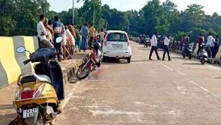 ಮಂಗಳೂರು : ಬಲೂನ್ ಕಟ್ಟಿಕೊಂಡು ಕುಮಾರಧಾರ ನದಿಗೆ ಹಾರಿ ಉದ್ಯಮಿ ಆತ್ಮಹತ್ಯೆ