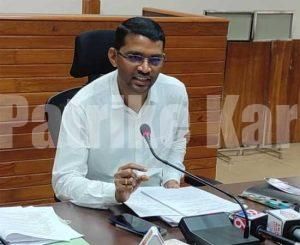 ಮತದಾರರಲ್ಲದವರು ಮೇ 8 ರಂದು ಕ್ಷೇತ್ರ ತೊರೆಯಲು ಜಿಲ್ಲಾಧಿಕಾರಿ ಸೂಚನೆ