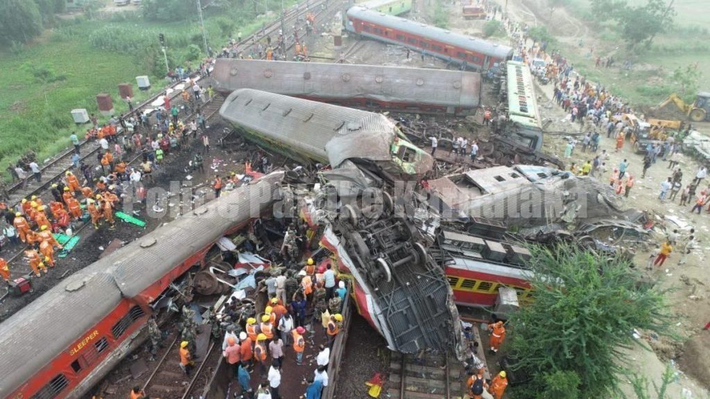 ಒಡಿಶಾದಲ್ಲಾದ ಭೀಕರ ರೈಲು ದುರಂತಕ್ಕೆ ಕಾರಣವೇನು ಗೊತ್ತಾ ? ಇಲ್ಲಿದೆ ಪ್ರಾಥಮಿಕ ವರದಿ ಮಾಹಿತಿ