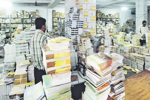 ಪಠ್ಯ ಪರಿಷ್ಕರಣೆ: ನಾಳಿನ ಸಂಪುಟ ಸಭೆಯಲ್ಲಿ ತೀರ್ಮಾನ