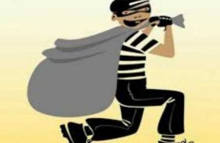 ಮಂಜೇಶ್ವರ: ಮನೆಗೆ ನುಗ್ಗಿ ಚಿನ್ನಾಭರಣ, ನಗದು ಕಳವು – ದೂರು ದಾಖಲು