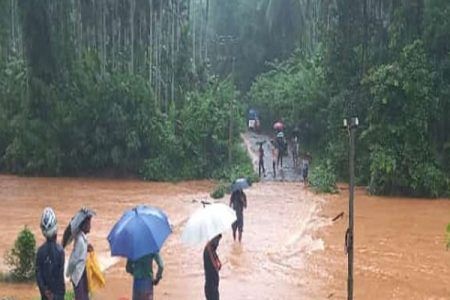 ಪುತ್ತೂರು: ಭಾರೀ ಮಳೆ – ಮುಳುಗಡೆಗೊಂಡ ಚೆಲ್ಯಡ್ಕ ಸೇತುವೆ, ಸಂಚಾರ ಸ್ಥಗಿತ