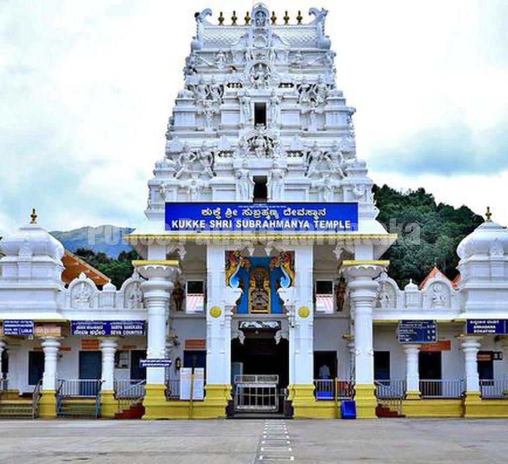 ಇನ್ನು ಮುಂದೆ ದೇವಾಲಯಗಳಲ್ಲಿ ಫೋಟೊ ಕ್ಲಿಕ್ಕಿಸುವುದಕ್ಕೆ ನಿಷೇಧ – ಸರಕಾರದಿಂದ ಆದೇಶ