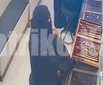 ಮಗುವಿನೊಂದಿಗೆ ಬಂದು ಚೈನು ಕದ್ದ ಮಹಿಳೆ – ಸಿಸಿಟಿವಿಯಲ್ಲಿ ದೃಶ್ಯ ಸೆರೆ