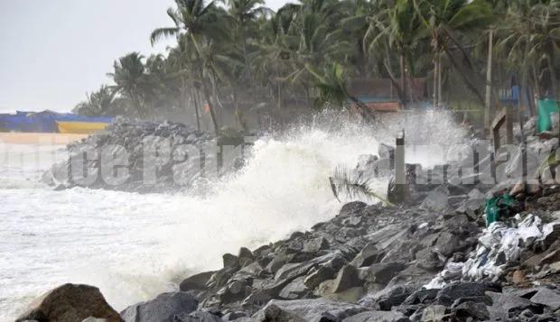 ಮಂಗಳೂರು: ಅರಬ್ಬಿ ಸಮುದ್ರದಲ್ಲಿ ತೂಫಾನ್ ಆತಂಕ..!