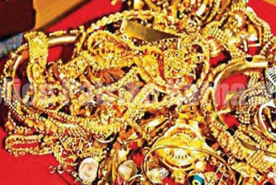 ಮಂಗಳೂರು: ಲಾಕರ್ ನಲ್ಲಿದ್ದ ಚಿನ್ನಾಭರಣ ಕಳವುಗೈದ ಗಂಡ – ಹೆಂಡತಿಯಿಂದ ದೂರು..!