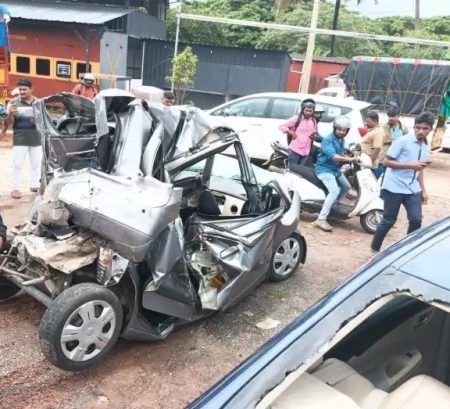 ಉಳ್ಳಾಲ : ನಾಲ್ಕು ವಾಹನಗಳ ಸರಣಿ ಅಪಘಾತ- ಅಪ್ಪಚ್ಚಿಯಾದ ಕಾರು