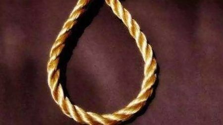 ಮಂಗಳೂರು : ಕಾಲೇಜು ವಿದ್ಯಾರ್ಥಿನಿ ಆತ್ಮಹತ್ಯೆ..!